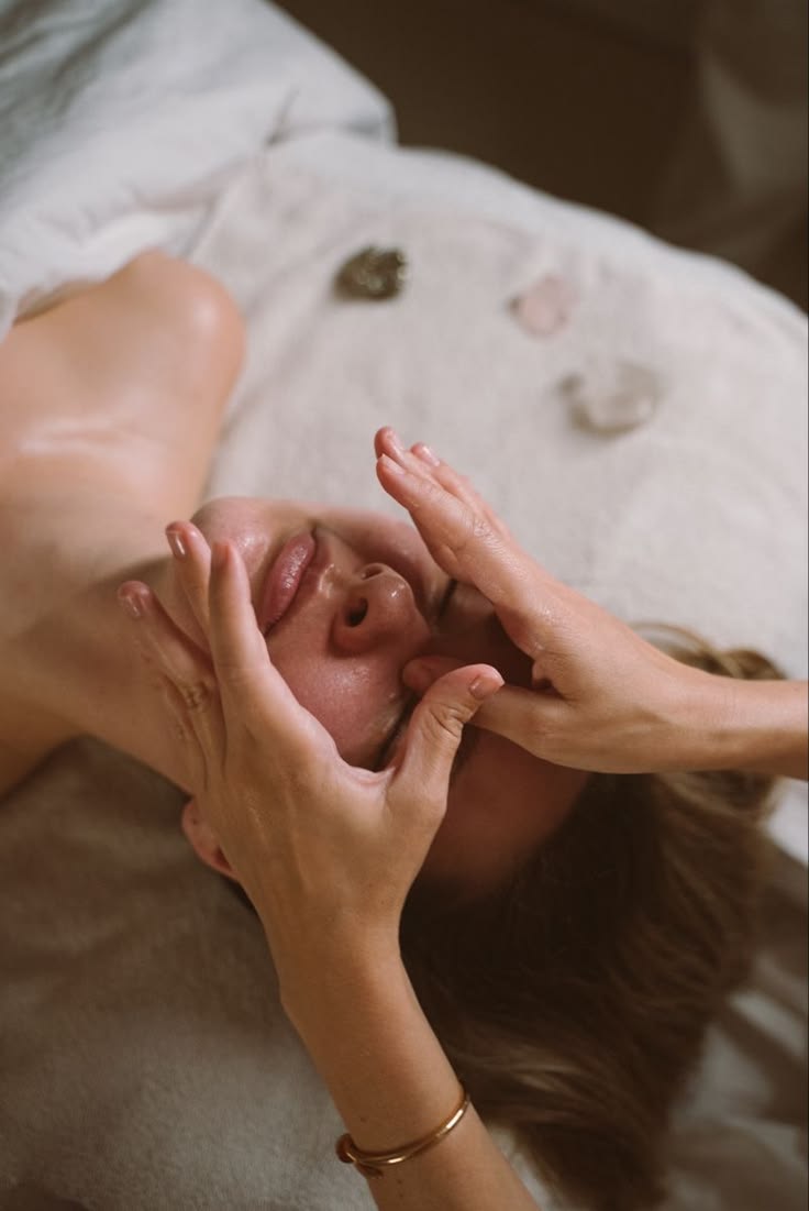 Facial massage during a buccal face therapy treatment
